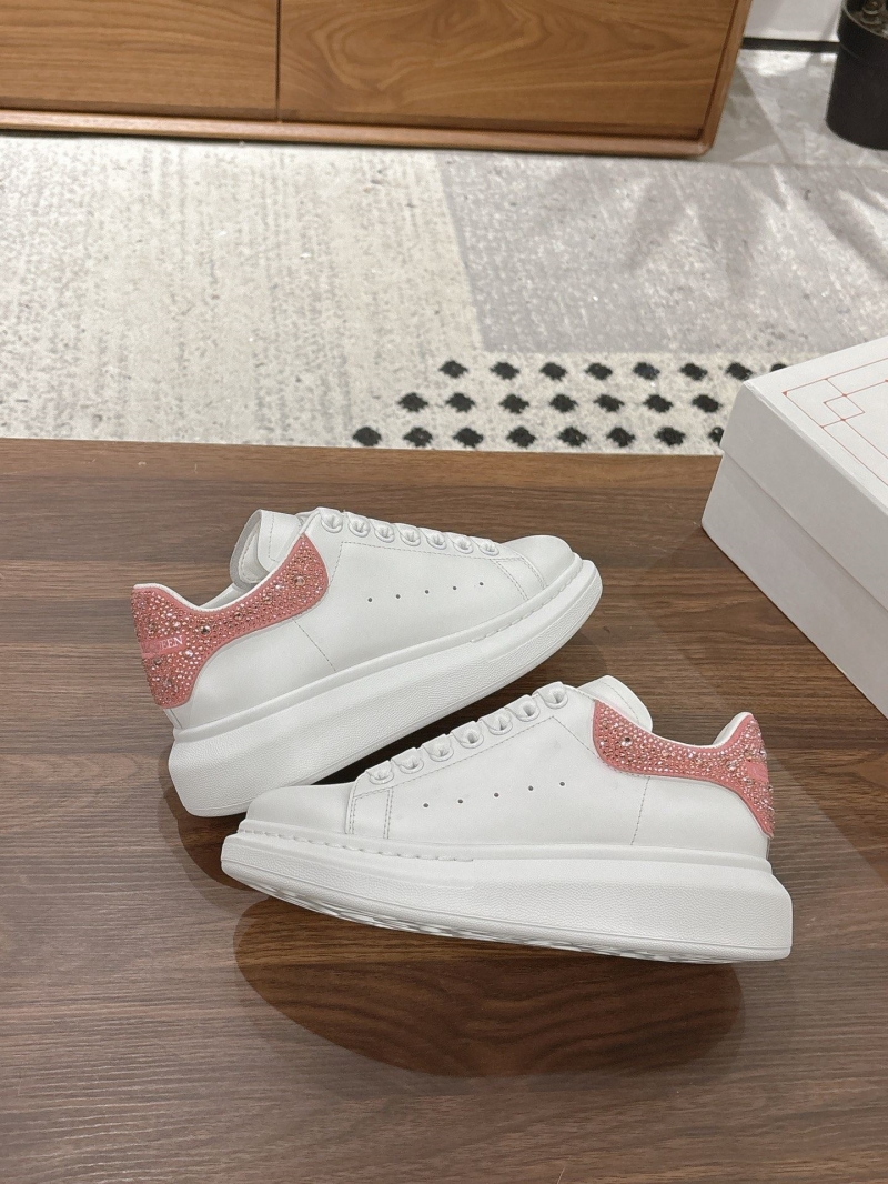 a1exa*der Mcqv*en sneakers